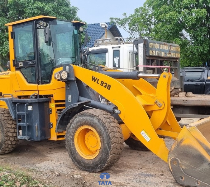MÁY XÚC LẬT MS003